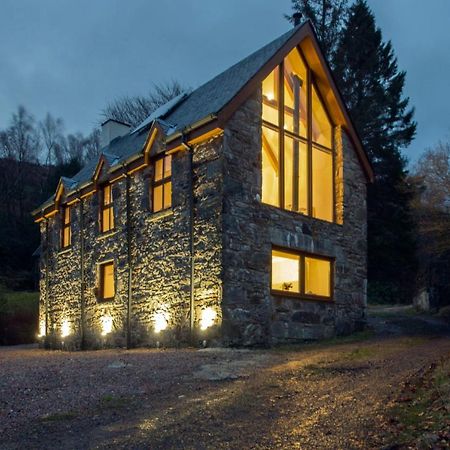 The Armoury Villa Glenfinnan Esterno foto